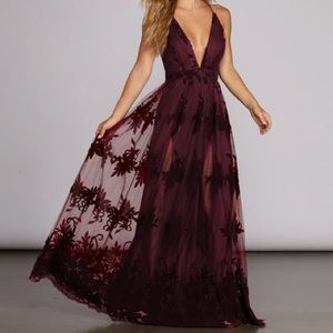 Burgundy dress, size 10 never worn